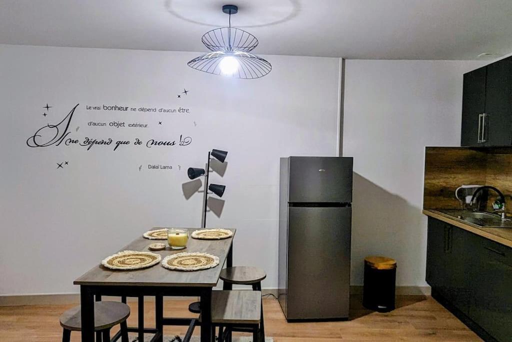 Zen Home - Appartement Jusqu'A 4 Voyageurs ナンテュア エクステリア 写真